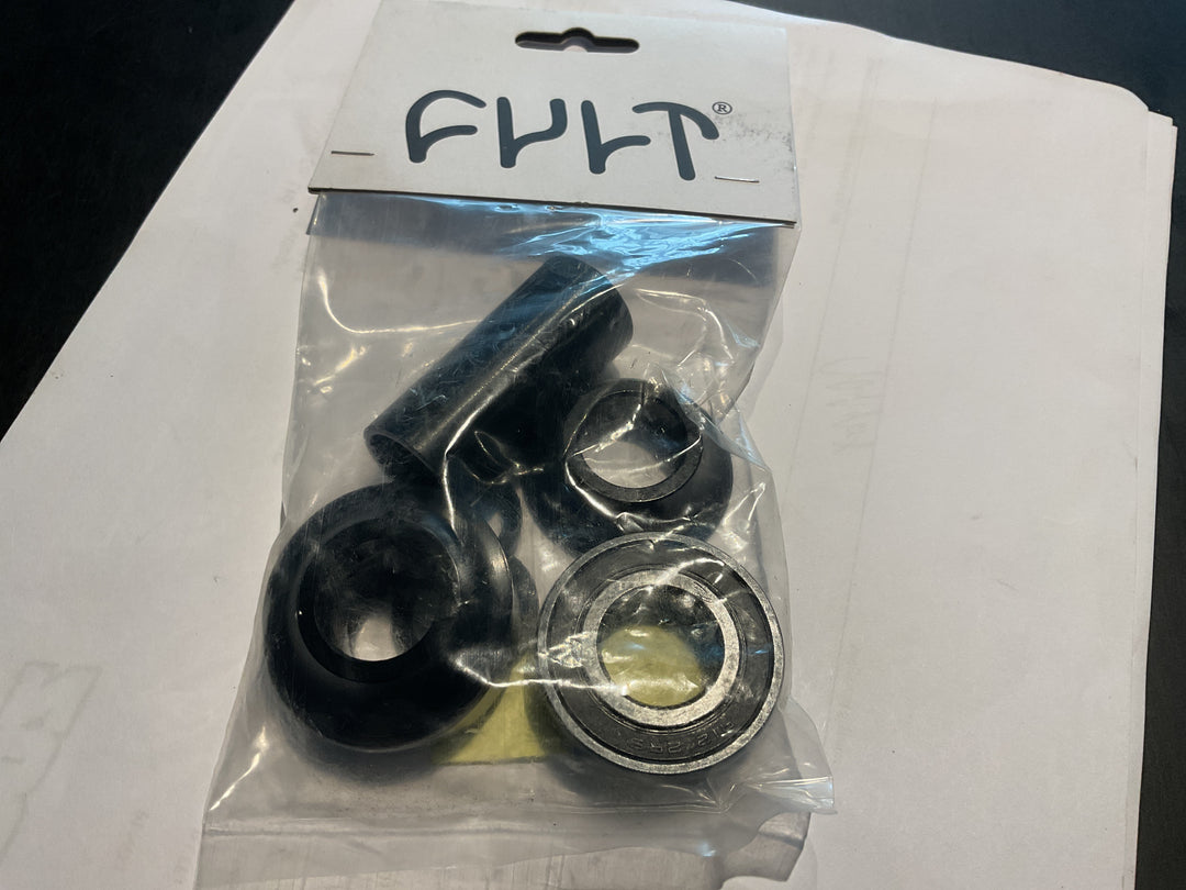 Cult mid BB 19 mm Black - freedommachine