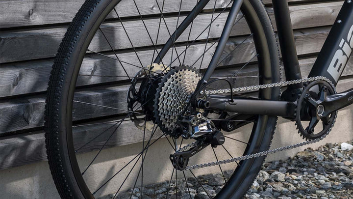 Freedom Machine Byron Bay Bianchi Impulso E-Allroad Tourer. Shimano Deore 1x11 speed