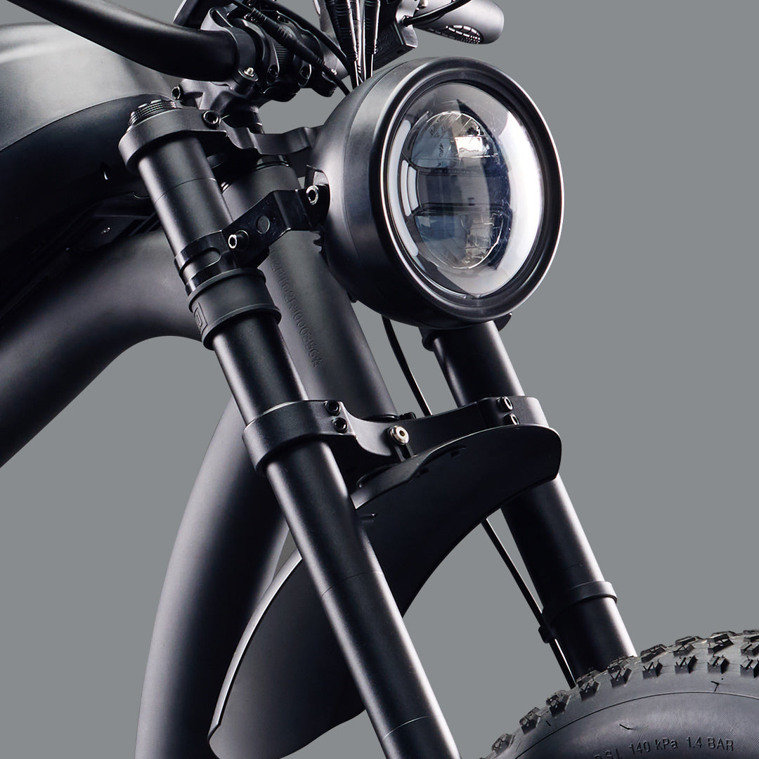 E-bike with headlight from Flight Risk - FR666 Black